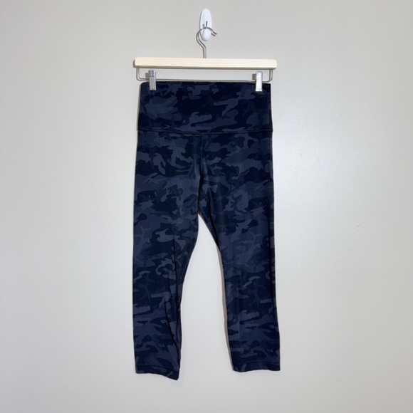 Lululemon Align Crop - Picture 3 of 7